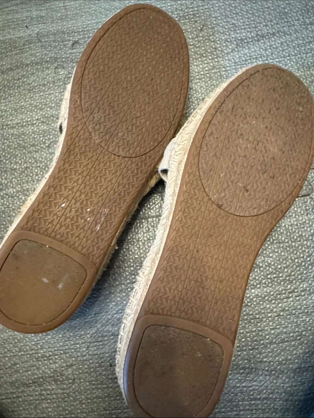 Michael Kors Danna cross Espadrille Gold Flat size 9